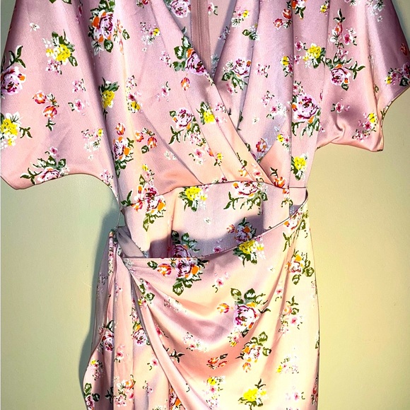NWT Gorgeous Charles Henry Pink Wildflower Wrap Dress Hi/Low Dress Size M - Picture 4 of 7